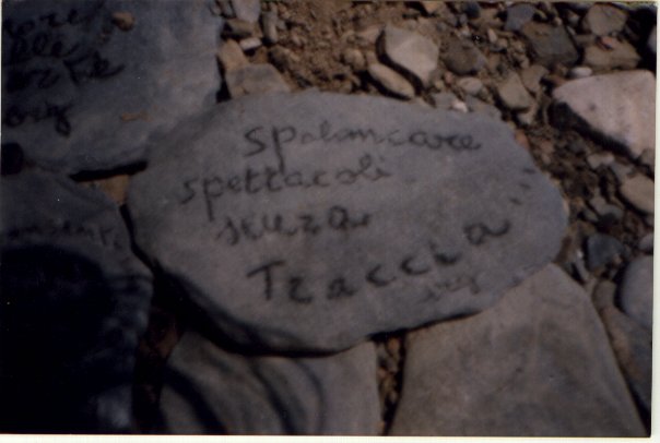 023.jpg (35210 octets)